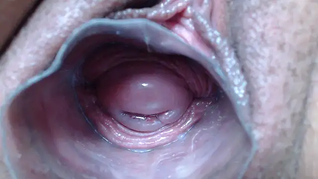 Snapshot of Princess_pussy01 chatting on November 4, 9:14 pm Princess pussy01 online show from November 4, 9:14 pm