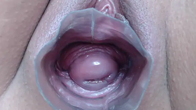 Snapshot of Princess_pussy01 chatting on November 8, 8:07 pm Princess pussy01 online show from November 8, 8:07 pm