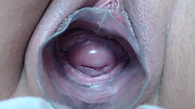 Snapshot of Princess_pussy01 chatting on November 22, 9:47 pm Princess pussy01 online show from November 22, 9:47 pm