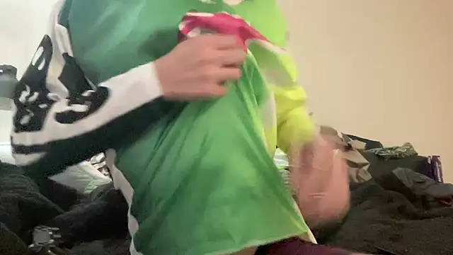 Snapshot of longdickelijah chatting on November 1, 11:01 am longdickelijah online show from November 1, 11:01 am