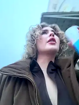 Snapshot of KellyKeler chatting on December 21, 1:40 pm KellyKeler online show from December 21, 1:40 pm