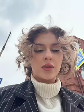 Snapshot of KellyKeler chatting on February 18, 1:29 pm KellyKeler online show from February 18, 1:29 pm