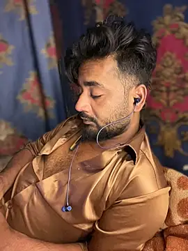 Munny6677 online show from March 6, 7:32 pm