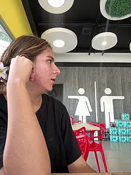 AllieYourGirl online show from April 10, 8:46 pm