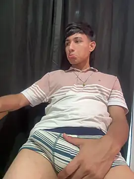 Snapshot of cody_fox10 chatting on January 13, 7:41 pm cody fox10 online show from January 13, 7:41 pm