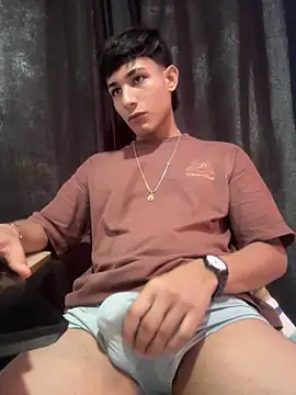 Snapshot of cody_fox10 chatting on January 14, 7:41 pm cody fox10 online show from January 14, 7:41 pm