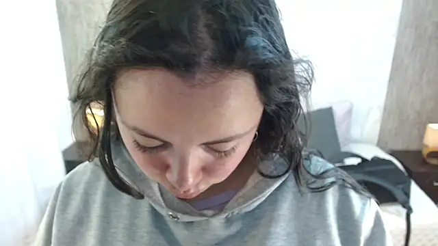 Snapshot of elamurray chatting on October 30, 11:11 am elamurray online show from October 30, 11:11 am