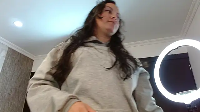 Snapshot of elamurray chatting on November 26, 11:22 am elamurray online show from November 26, 11:22 am