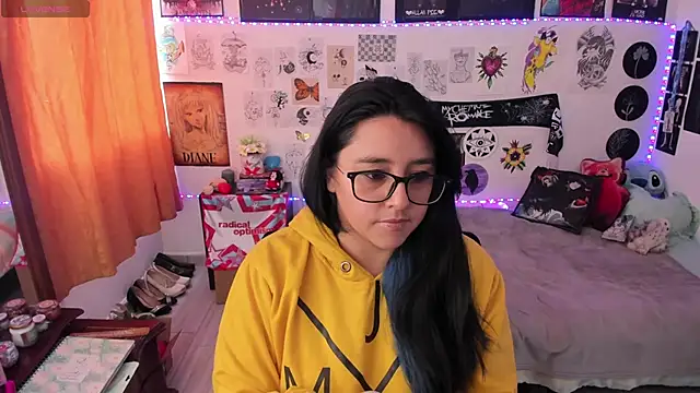 Cherry blush  online show from April 17, 9:07 pm