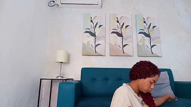 Snapshot of keyla_mejia chatting on February 5, 11:59 am keyla mejia online show from February 5, 11:59 am