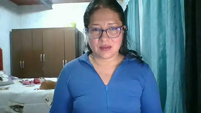 scarlett widow  online show from September 24, 2:48 am