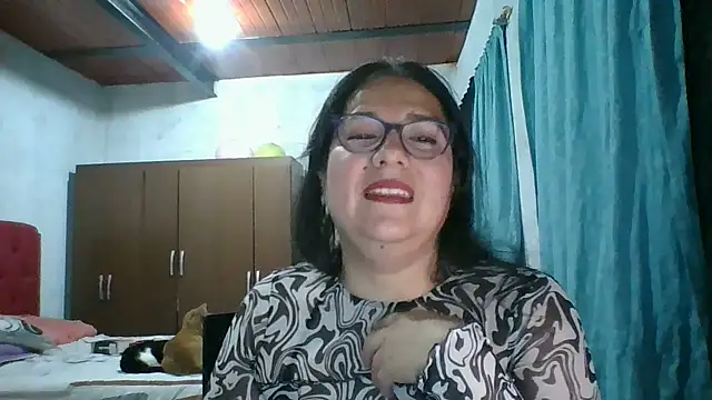 scarlett widow  online show from September 27, 3:55 am