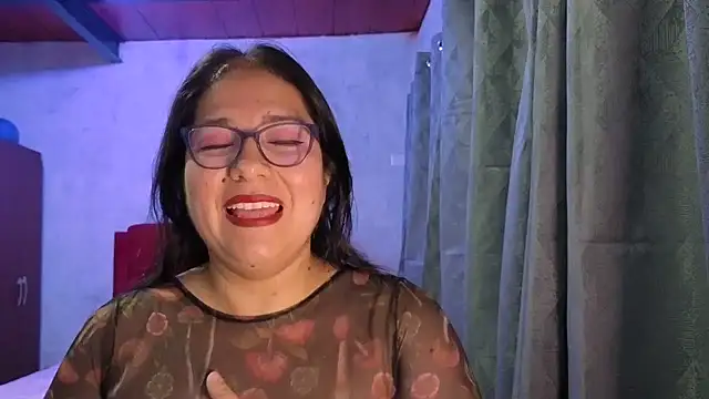 scarlett widow  online show from February 14, 3:47 am