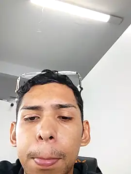 Snapshot of Oqui chatting on February 20, 8:09 pm Oqui online show from February 20, 8:09 pm