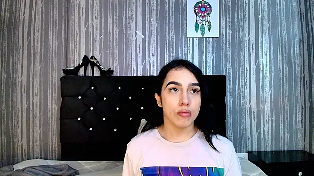 Alicee Moonn online show from January 10, 7:59 pm