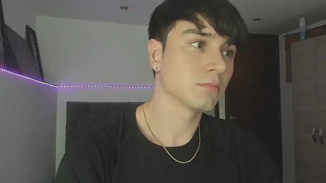 stevve 14 online show from December 16, 5:23 am