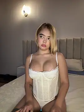 Mia Roswell online show from May 21, 10:17 pm