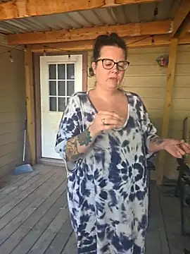 valeriejane online show from October 11, 2:48 pm