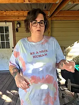 valeriejane online show from November 3, 9:16 pm