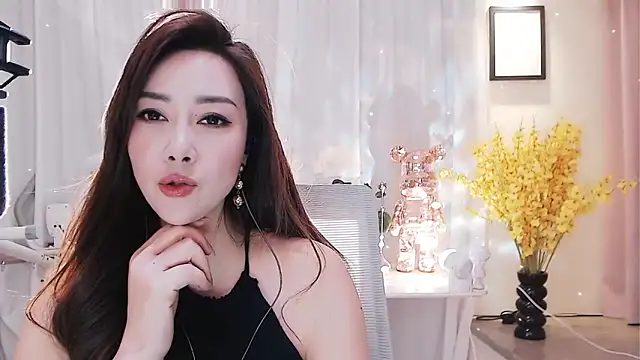xya singer online show from September 24, 6:06 am
