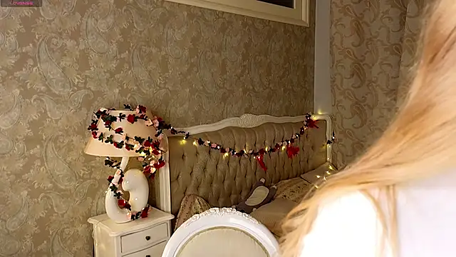 Emma Frosty online show from January 14, 9:42 pm