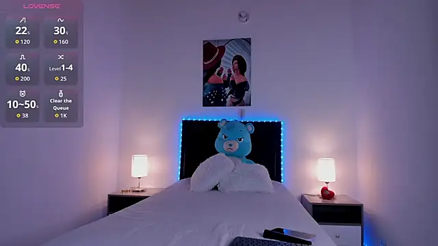 Snapshot of _alana_grey_ chatting on March 2, 1:07 pm alana grey online show from March 2, 1:07 pm