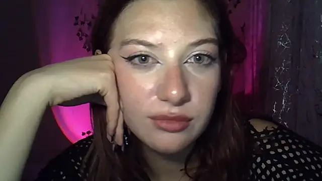 Lily Ember online show from October 24, 10:50 pm