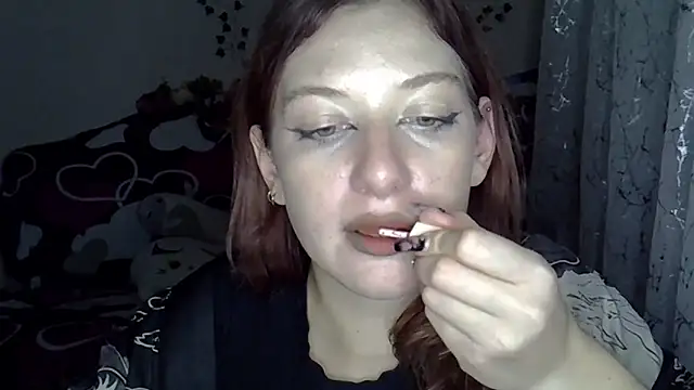 Lily Ember online show from November 12, 7:35 pm