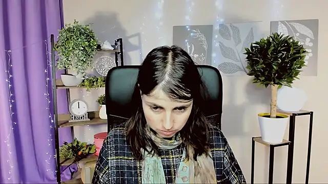 MartaEdams online show from March 19, 6:28 am