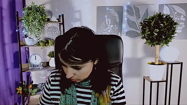 MartaEdams online show from April 15, 6:31 am