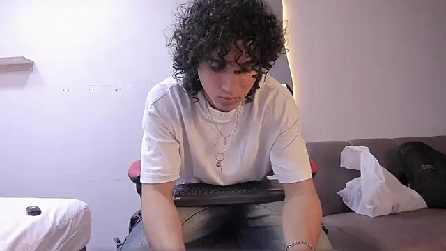 JackesTaylor online show from February 6, 6:29 am