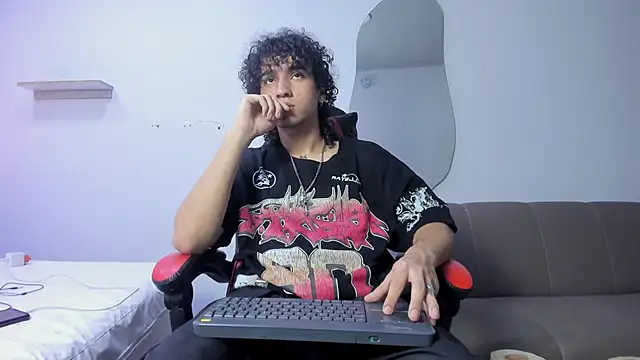 JackesTaylor online show from April 7, 4:46 am