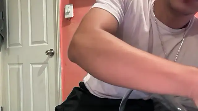 kSwisssxxx online show from November 3, 3:30 am