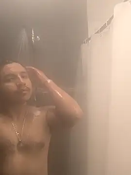 Snapshot of kSwisssxxx chatting on December 19, 7:32 pm kSwisssxxx online show from December 19, 7:32 pm