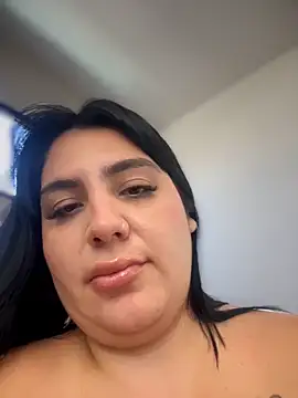 victoria amatista  online show from April 1, 9:12 pm