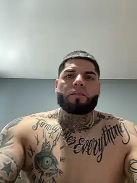 crazybarber69 online show from April 10, 5:06 pm