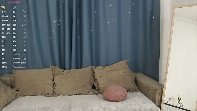 TaiteFairfield online show from November 4, 6:34 am