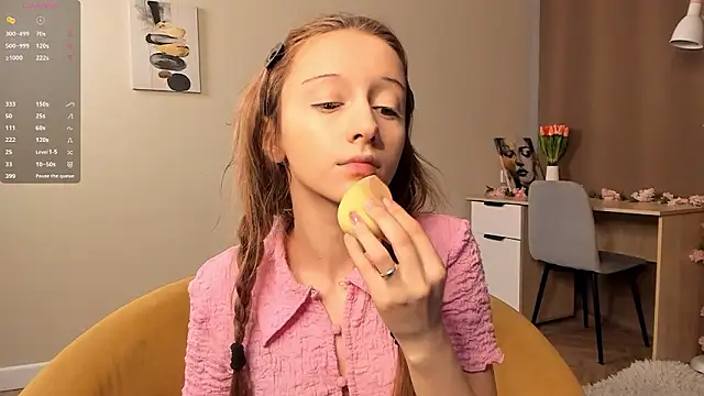 TaiteFairfield online show from March 5, 7:15 am