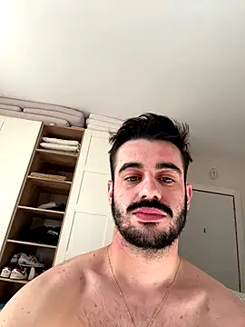 Snapshot of Carl242000 chatting on December 18, 9:48 am Carl242000 online show from December 18, 9:48 am