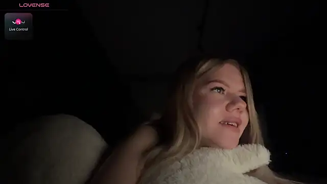 SandraGaze online show from April 8, 2:28 pm