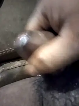 Snapshot of Curvy_Pounder chatting on October 22, 12:00 am Curvy Pounder online show from October 22, 12:00 am