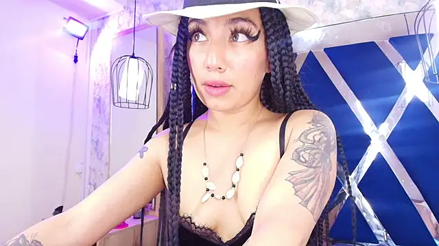 Snapshot of Soleil_66 chatting on October 26, 4:24 pm Soleil 66 online show from October 26, 4:24 pm