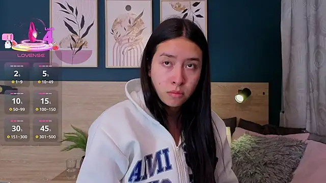 SarahMiler  online show from February 26, 11:42 am