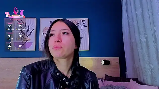 Snapshot of SarahMiler_ chatting on March 25, 11:16 am SarahMiler online show from March 25, 11:16 am
