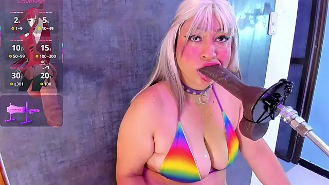 Snapshot of lisa_milf_ chatting on October 11, 3:39 am lisa milf online show from October 11, 3:39 am