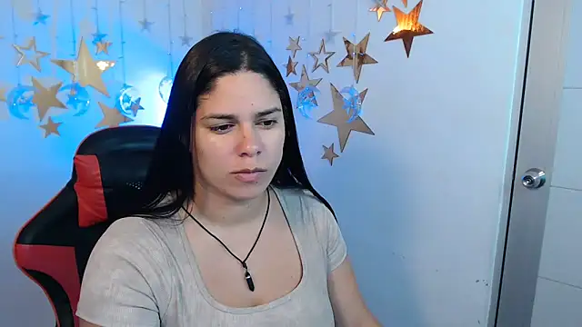 Snapshot of lucia_ht chatting on October 3, 1:46 am lucia ht online show from October 3, 1:46 am