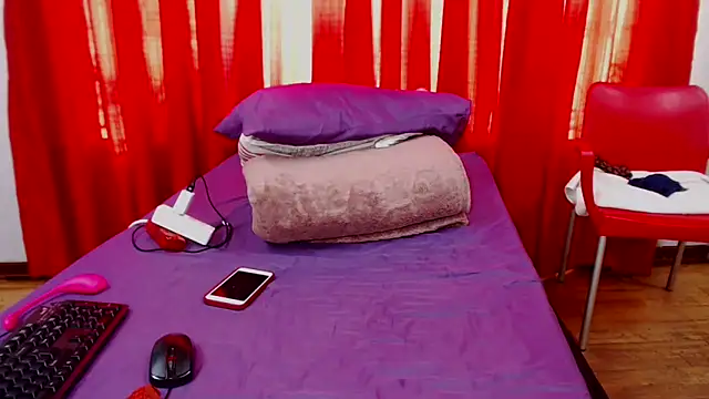 SexyBustyBoobs online show from October 23, 4:45 am