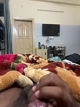 Snapshot of pussy_hunter0 chatting on November 15, 2:13 pm pussy hunter0 online show from November 15, 2:13 pm