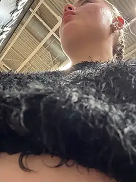 StephanieMur online show from September 28, 5:02 am