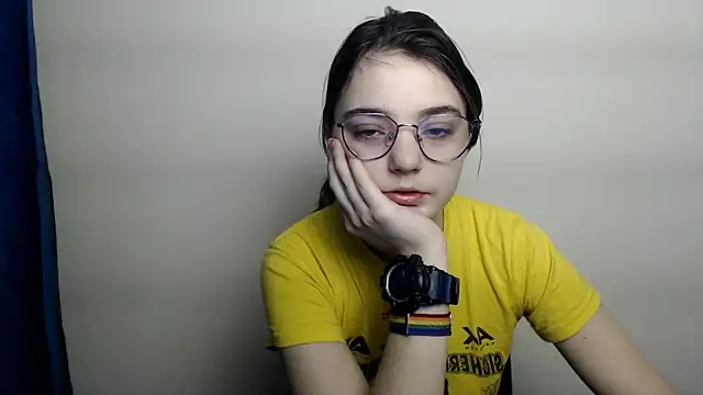 Sun Shine   online show from February 17, 6:47 pm